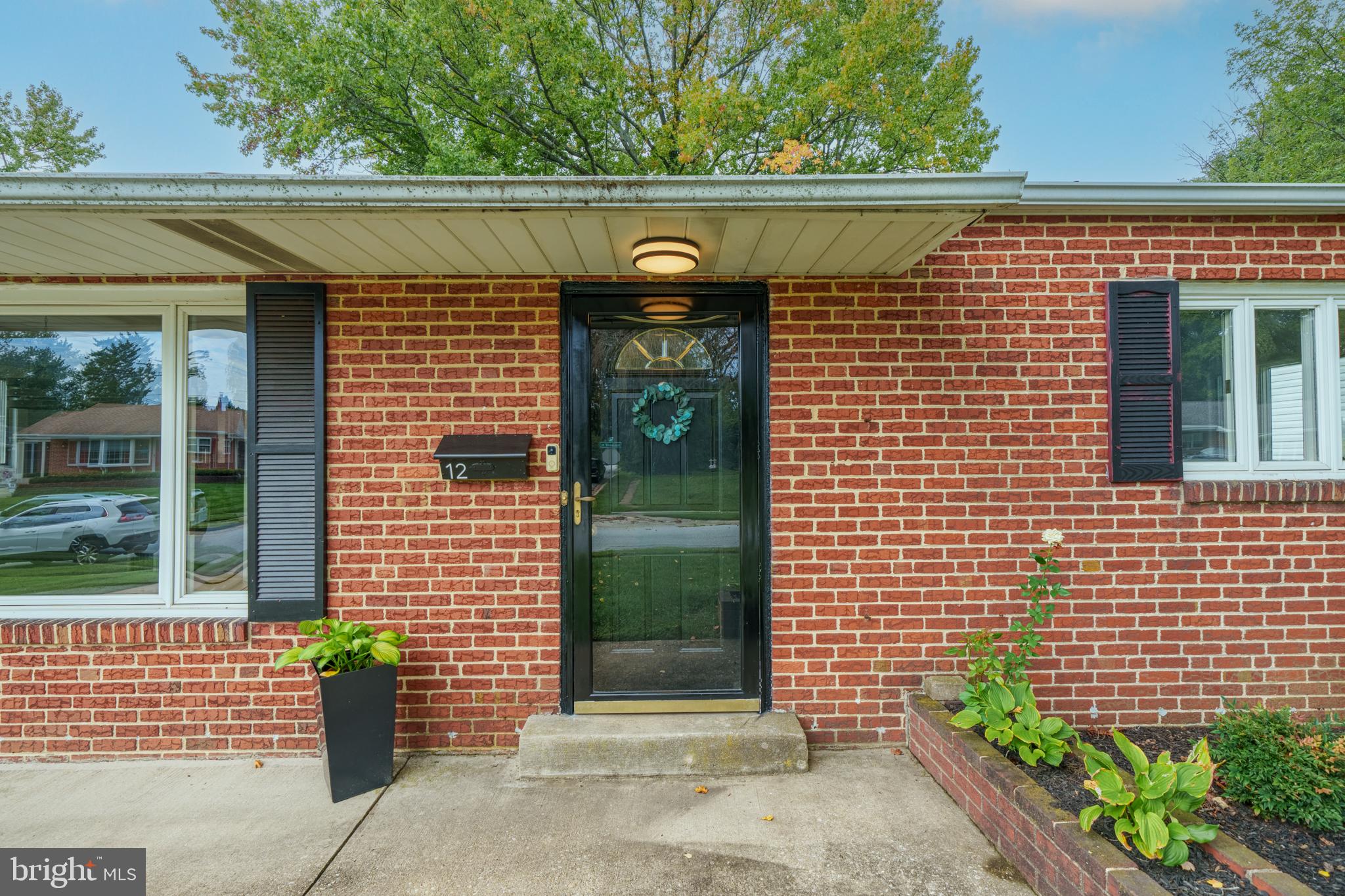 12 Homewood Road Wilmington, DE 19803 - Photo 2 of 20 Front porch