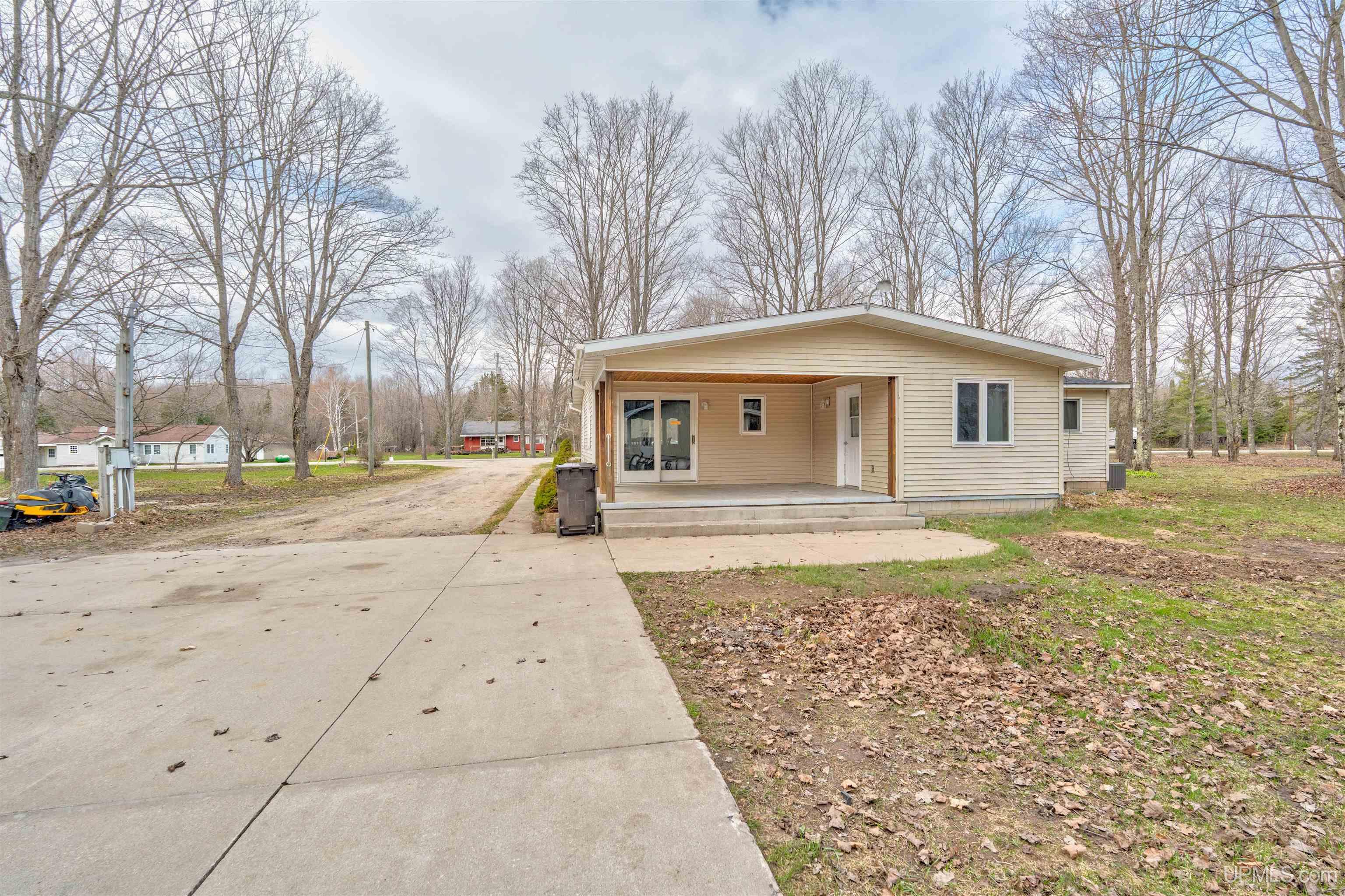1683w Quarry Road Gulliver, MI 49840 - Photo 6 of 37