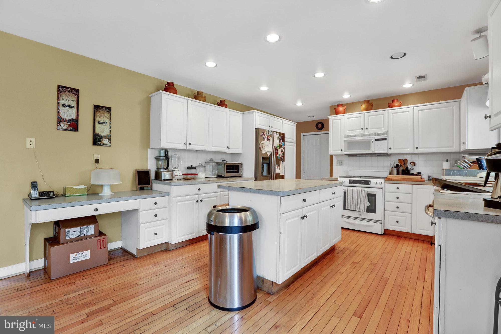 1602 Fairfield Road Yardley, PA 19067 - Photo 9 of 28 Gallery Image 9