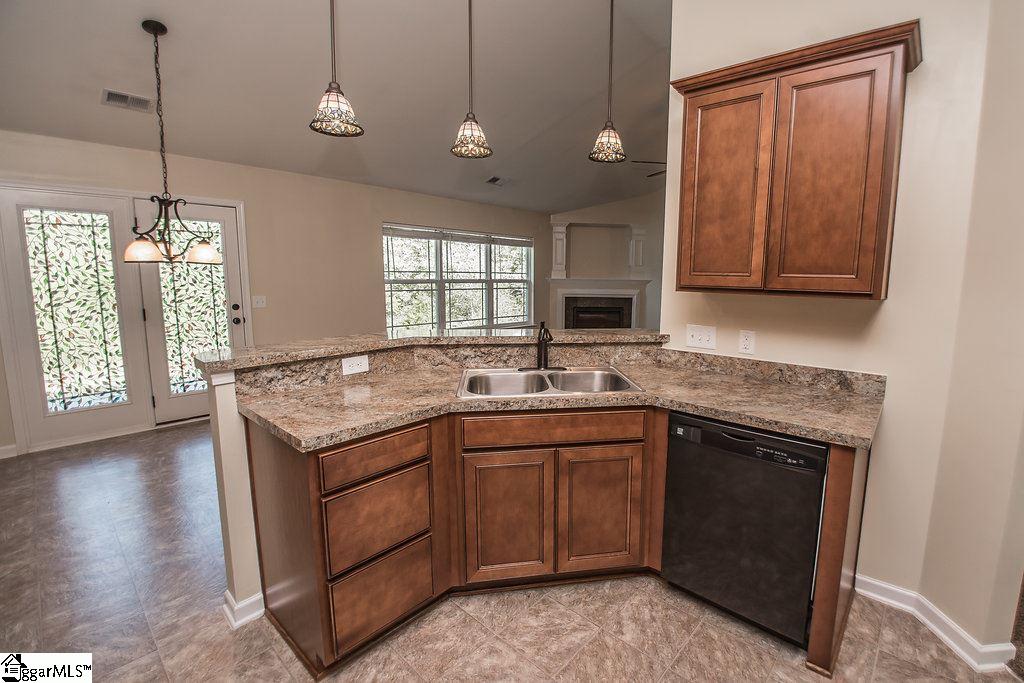 396 Riverdale Road Simpsonville, SC 29680 - Photo 13 of 36 Gallery Image 13