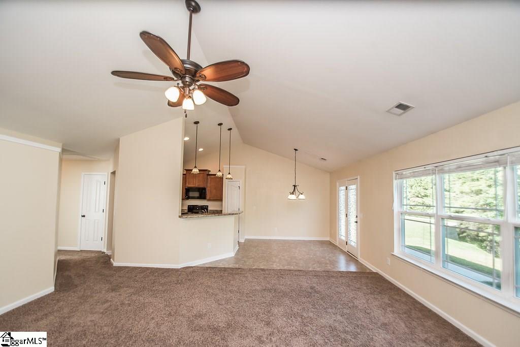396 Riverdale Road Simpsonville, SC 29680 - Photo 5 of 36 Gallery Image 5