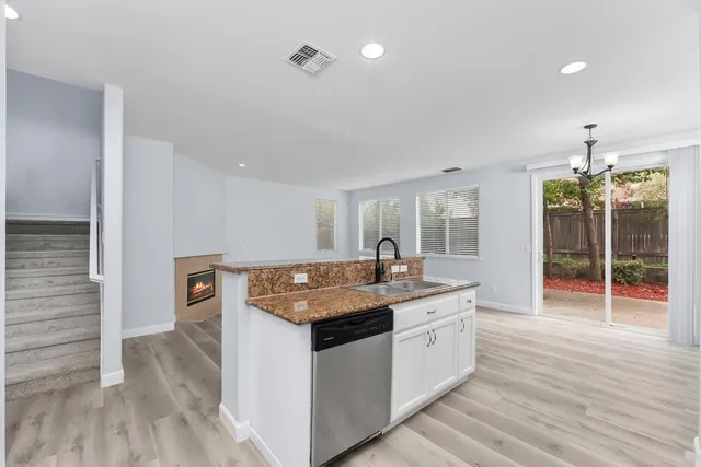 $577,000 | 4886 Westlake Parkway, Sacramento, CA 95835