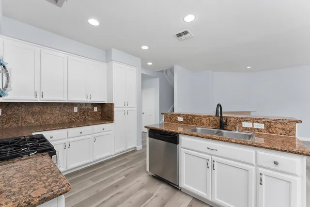 $577,000 | 4886 Westlake Parkway, Sacramento, CA 95835