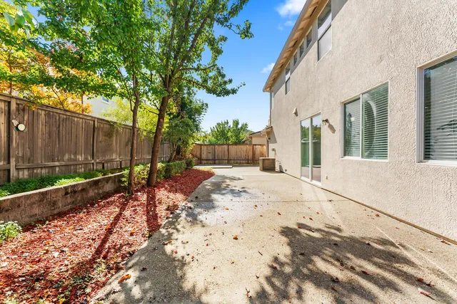 $577,000 | 4886 Westlake Parkway, Sacramento, CA 95835