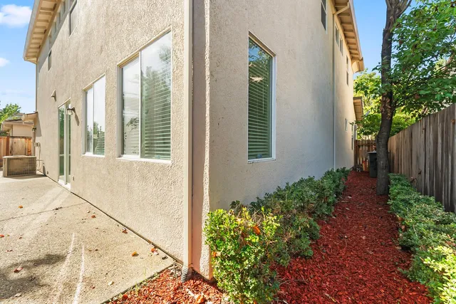 $577,000 | 4886 Westlake Parkway, Sacramento, CA 95835