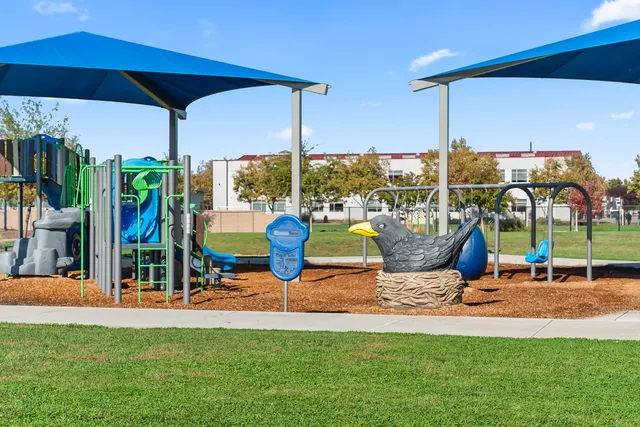 $577,000 | 4886 Westlake Parkway, Sacramento, CA 95835