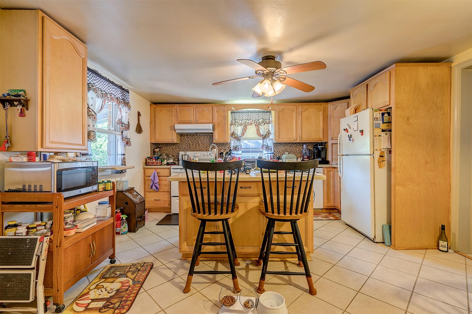 3970 Carterdell Road Salem, VA 24153 - Photo 5 of 22 05-DSC00016-3_17-3_18-3_19-3_20-3