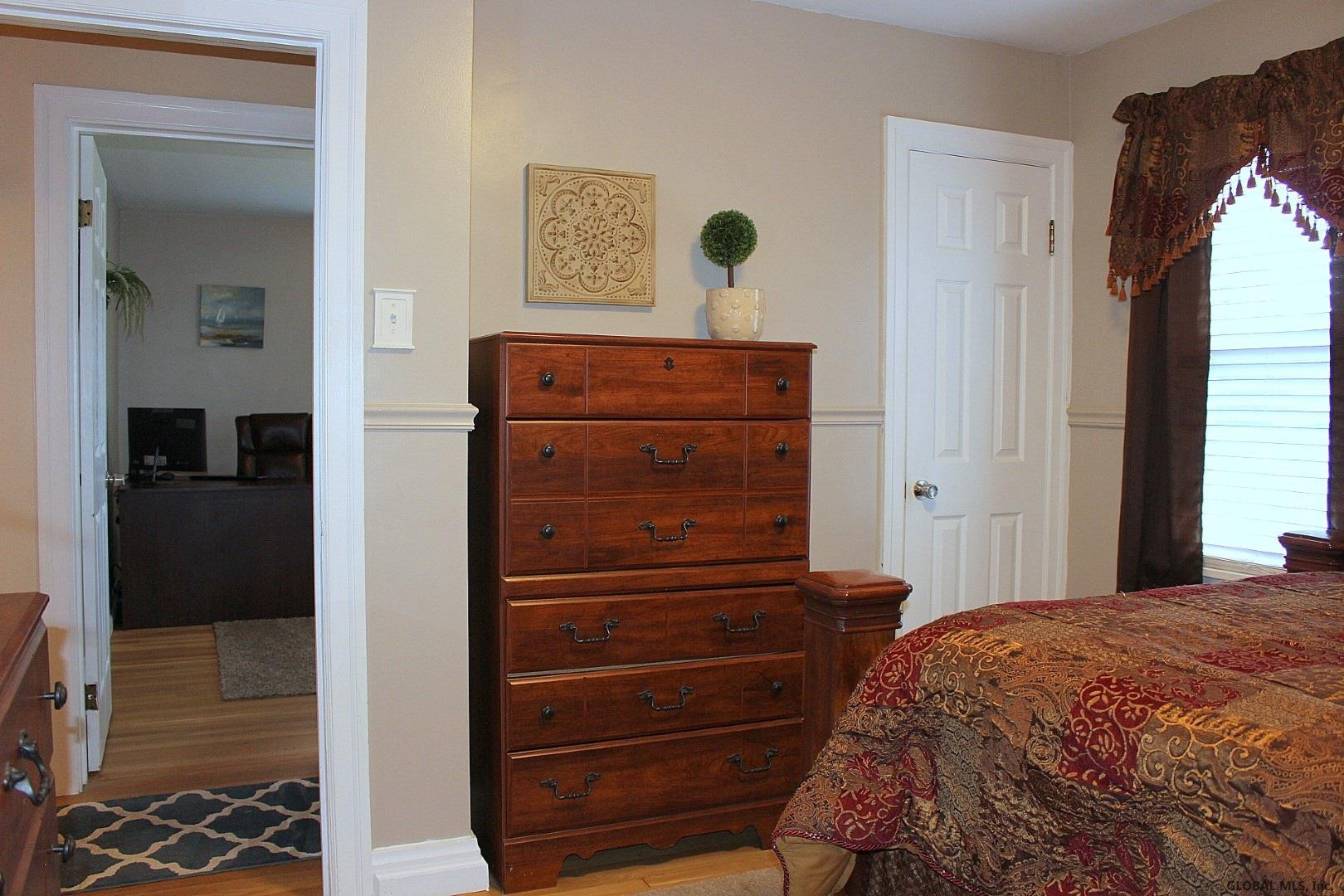 2035 Caldicott Road Rotterdam, NY 12303 - Photo 13 of 44 Photo 13