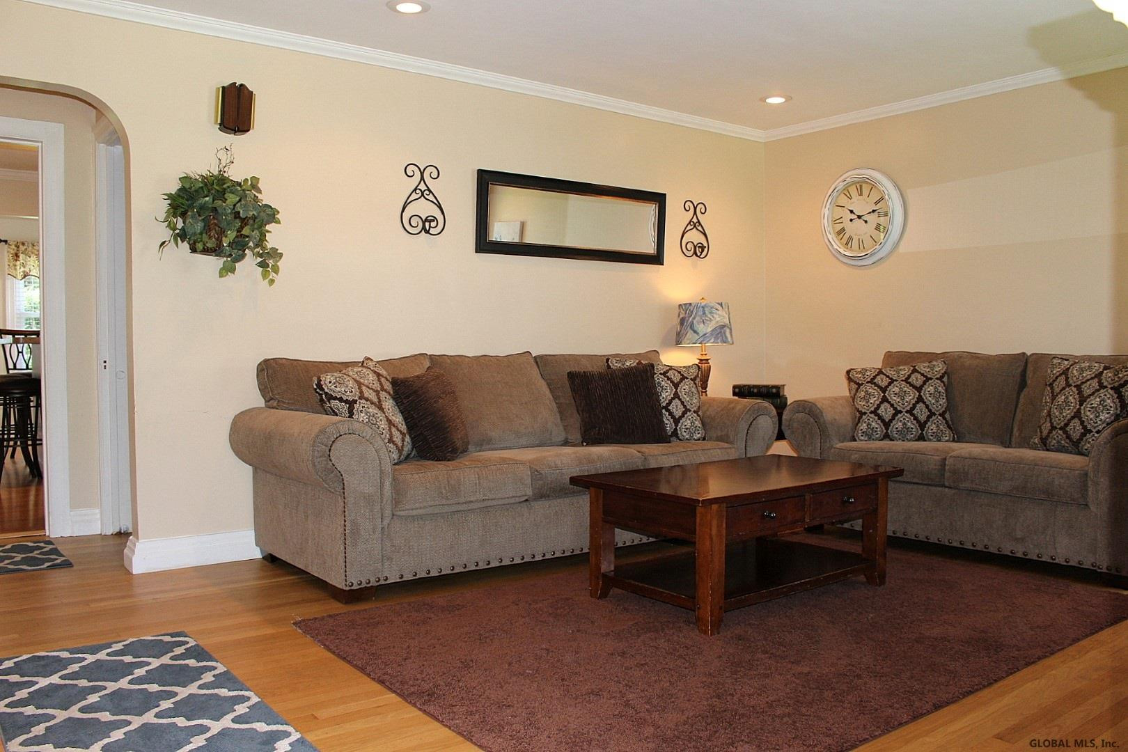 2035 Caldicott Road Rotterdam, NY 12303 - Photo 2 of 44 Photo 2