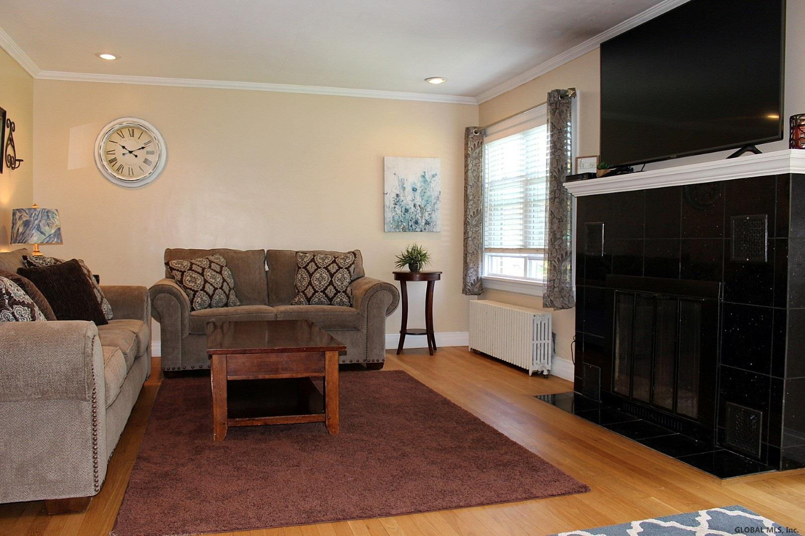 2035 Caldicott Road Rotterdam, NY 12303 - Photo 4 of 44 Photo 4