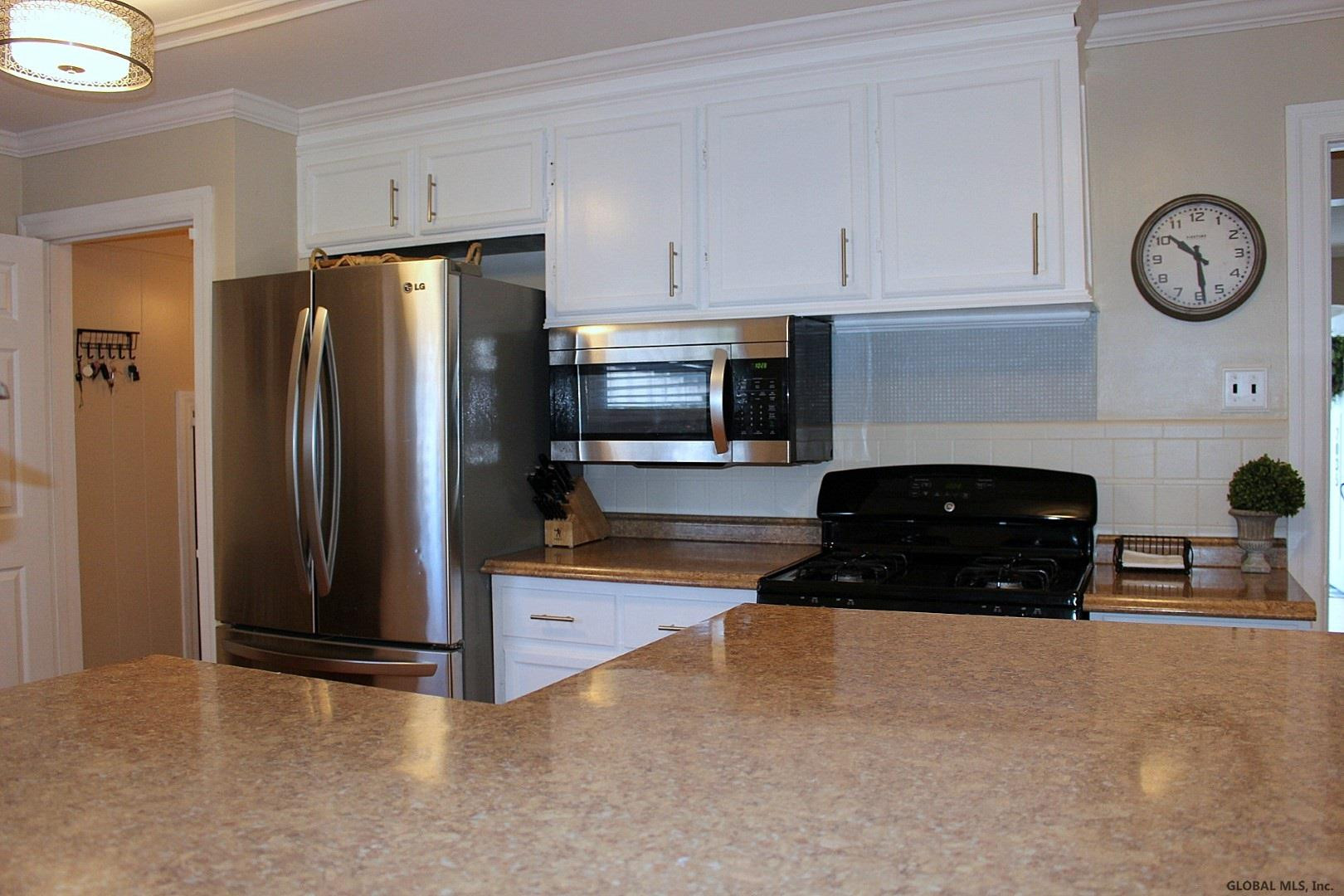 2035 Caldicott Road Rotterdam, NY 12303 - Photo 9 of 44 Photo 9