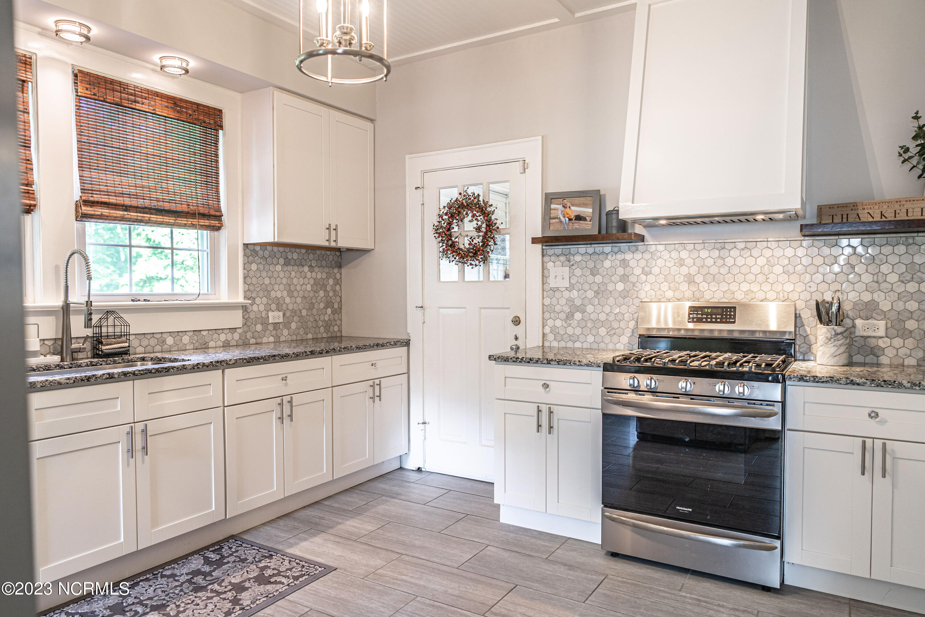 2107 Fayetteville Road Rockingham, NC 28379 - Photo 9 of 72 DSC07997