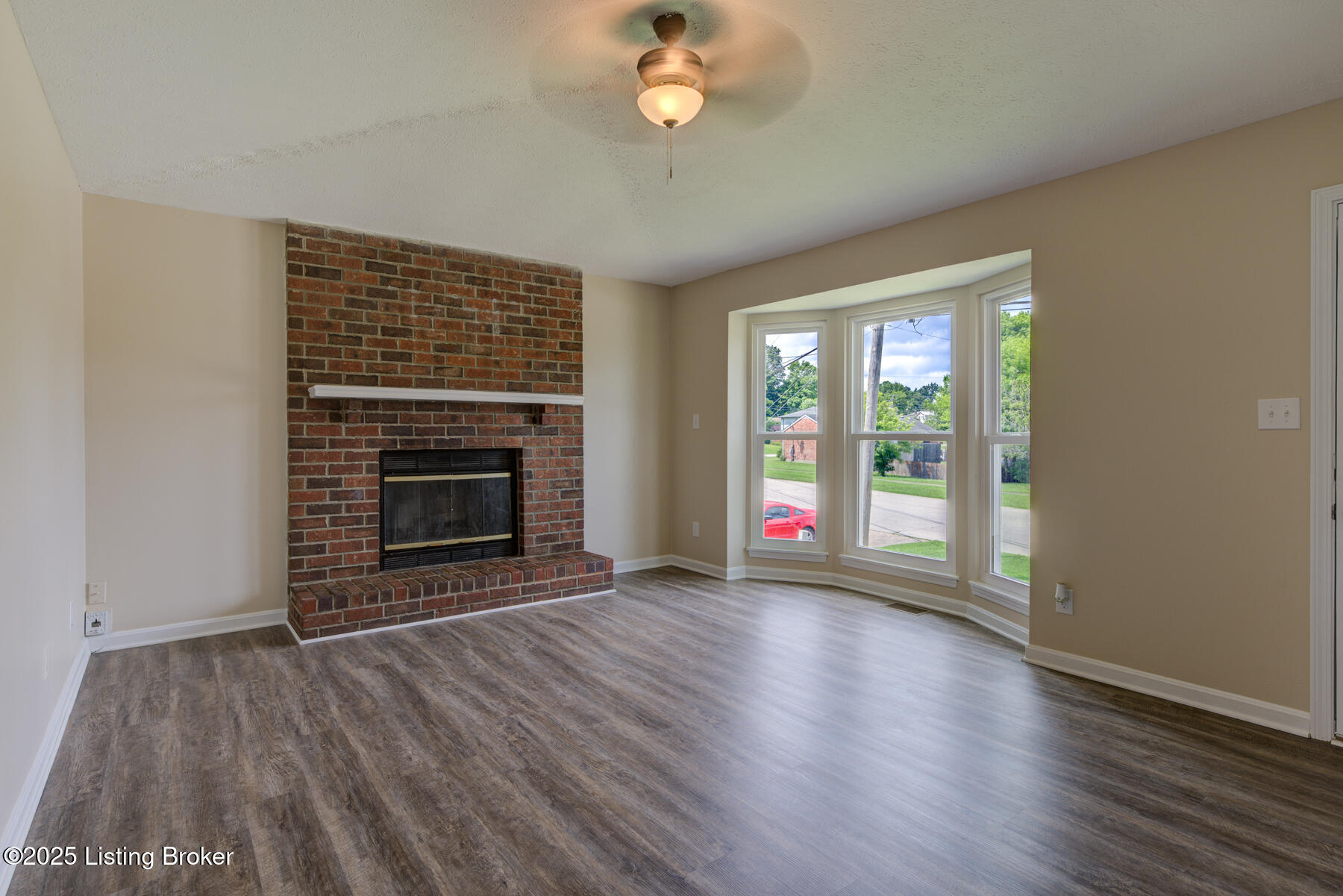 10906 St Rene Road Louisville, KY 40299 - Photo 5 of 41 GSP-10906 Saint Rene Rd-4