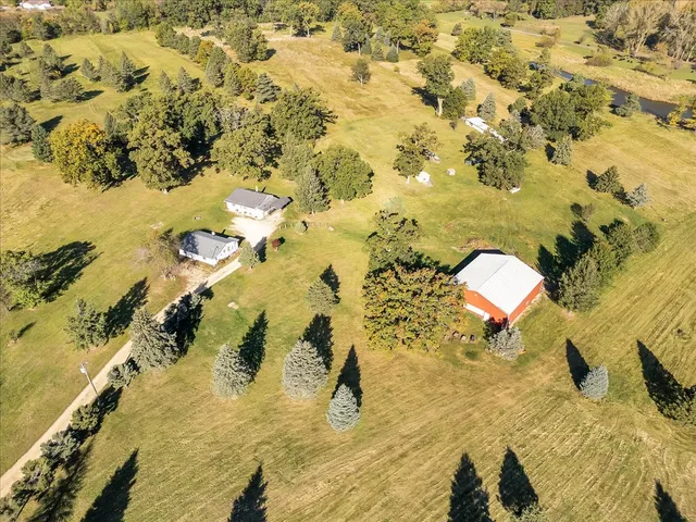 $1,200,000 | 17406 Highway 173, Harvard, IL 60033