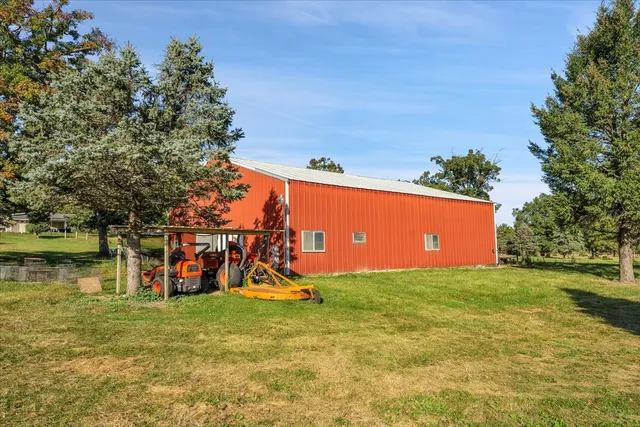 $1,200,000 | 17406 Highway 173, Harvard, IL 60033