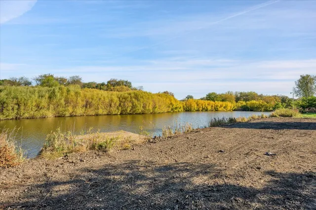 $1,200,000 | 17406 Highway 173, Harvard, IL 60033