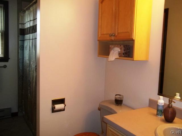 649 Long Lane Road Walnutport, PA 18088 - Photo 20 of 40 Gallery Image 20
