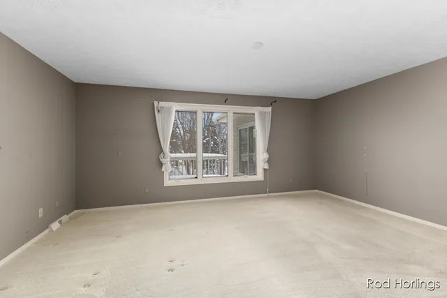 $438,000 | 6977 Pinehurst Lane Northeast, Rockford, MI 49341