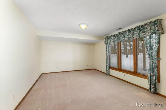 $438,000 | 6977 Pinehurst Lane Northeast, Rockford, MI 49341