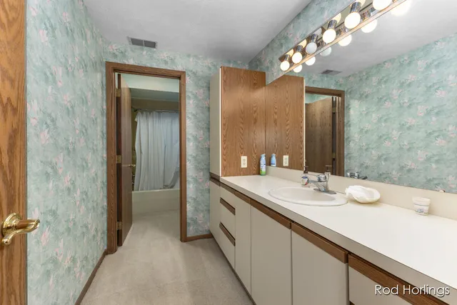 $438,000 | 6977 Pinehurst Lane Northeast, Rockford, MI 49341