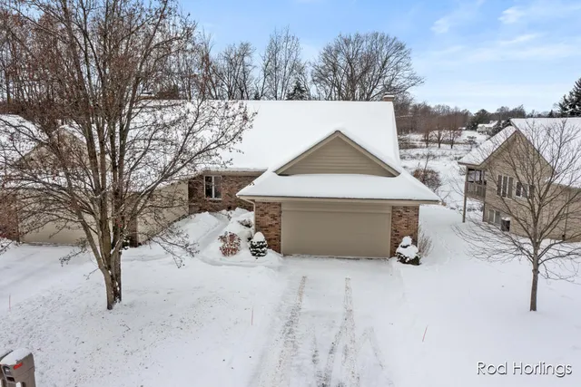 $438,000 | 6977 Pinehurst Lane Northeast, Rockford, MI 49341