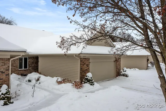 $438,000 | 6977 Pinehurst Lane Northeast, Rockford, MI 49341