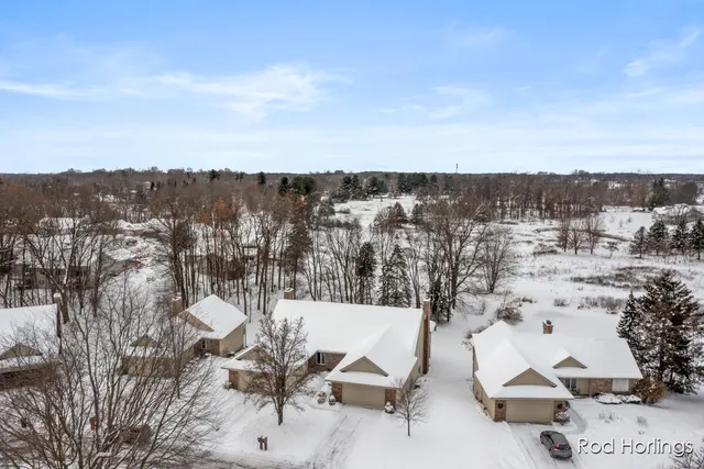 $438,000 | 6977 Pinehurst Lane Northeast, Rockford, MI 49341