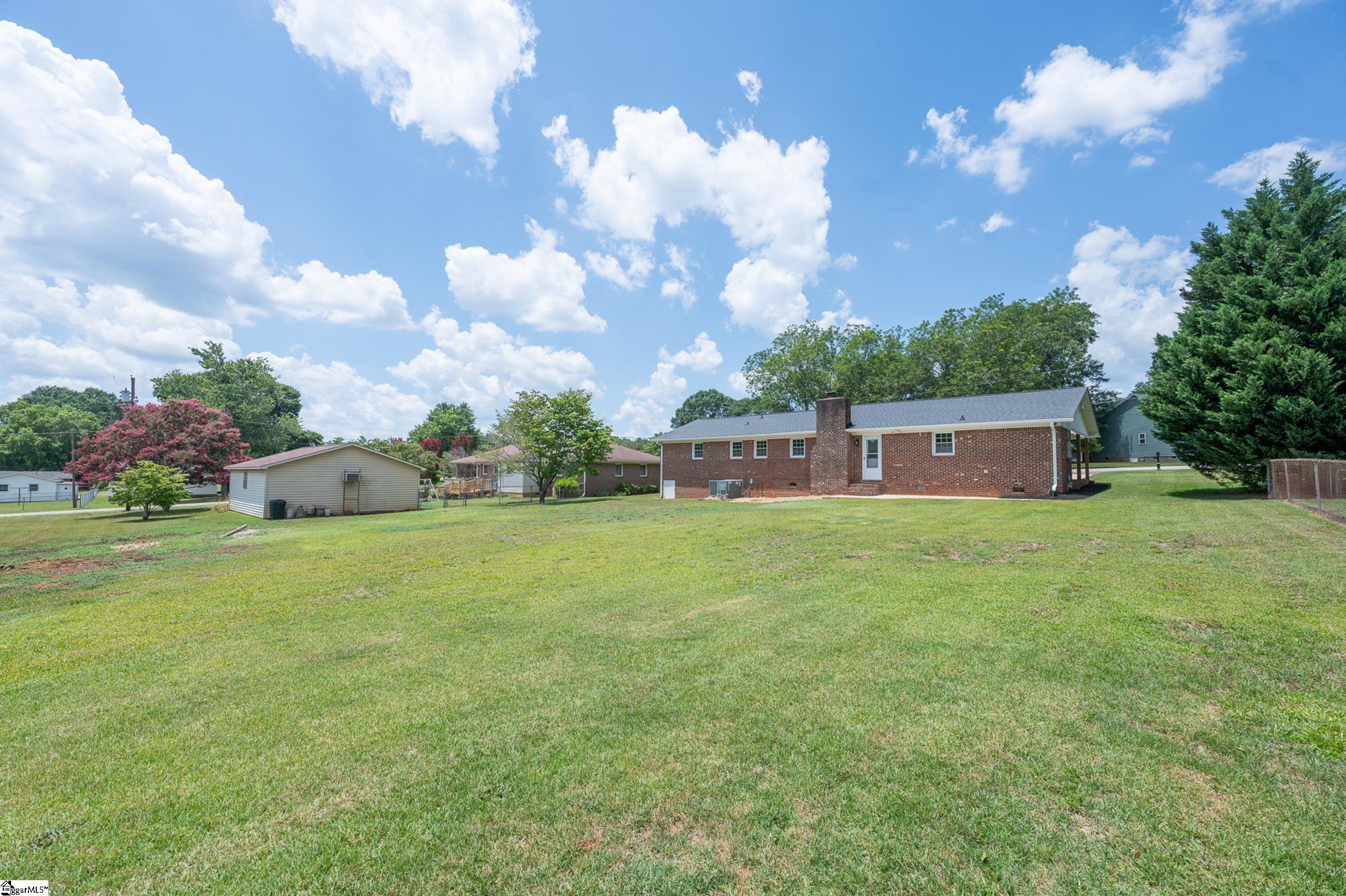 115 Wolfe Road Greer, SC 29650 - Photo 26 of 32