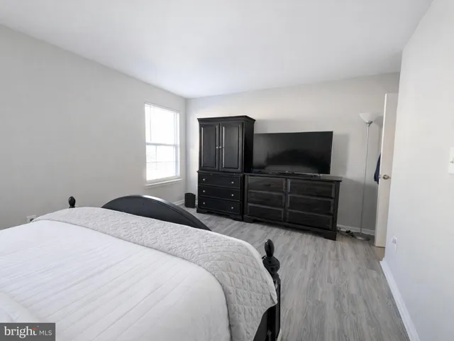 $500,000 | 11 Dryden Drive, Burlington, NJ 08016