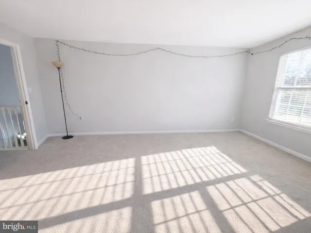 $500,000 | 11 Dryden Drive, Burlington, NJ 08016