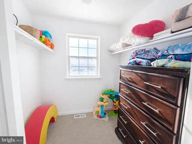 $500,000 | 11 Dryden Drive, Burlington, NJ 08016