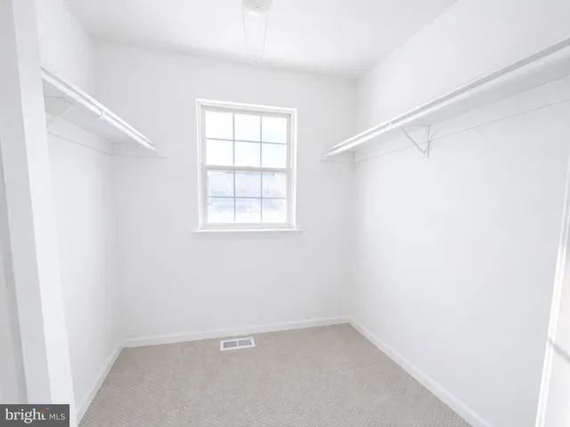 $500,000 | 11 Dryden Drive, Burlington, NJ 08016