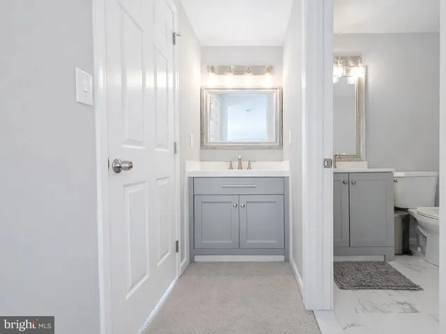 $500,000 | 11 Dryden Drive, Burlington, NJ 08016