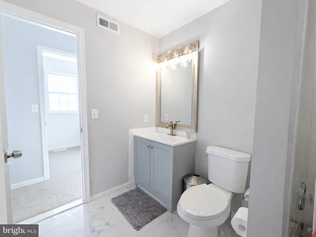 $500,000 | 11 Dryden Drive, Burlington, NJ 08016