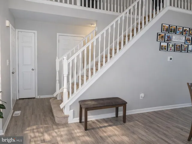 $500,000 | 11 Dryden Drive, Burlington, NJ 08016