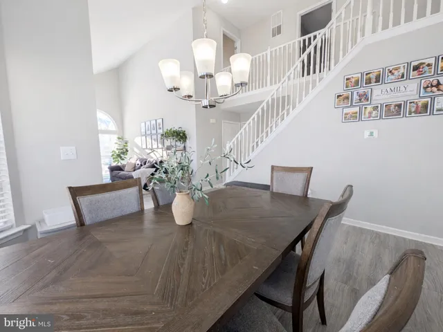 $500,000 | 11 Dryden Drive, Burlington, NJ 08016