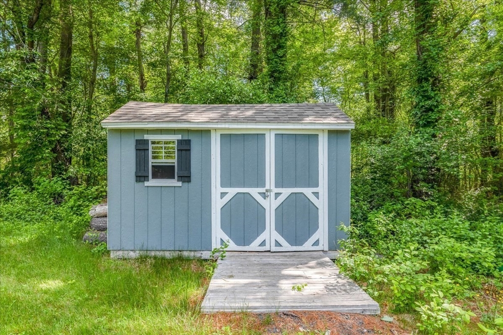 152 Alley Road Rochester, MA 02770 - Photo 25 of 26 a view of outdoor space and yard