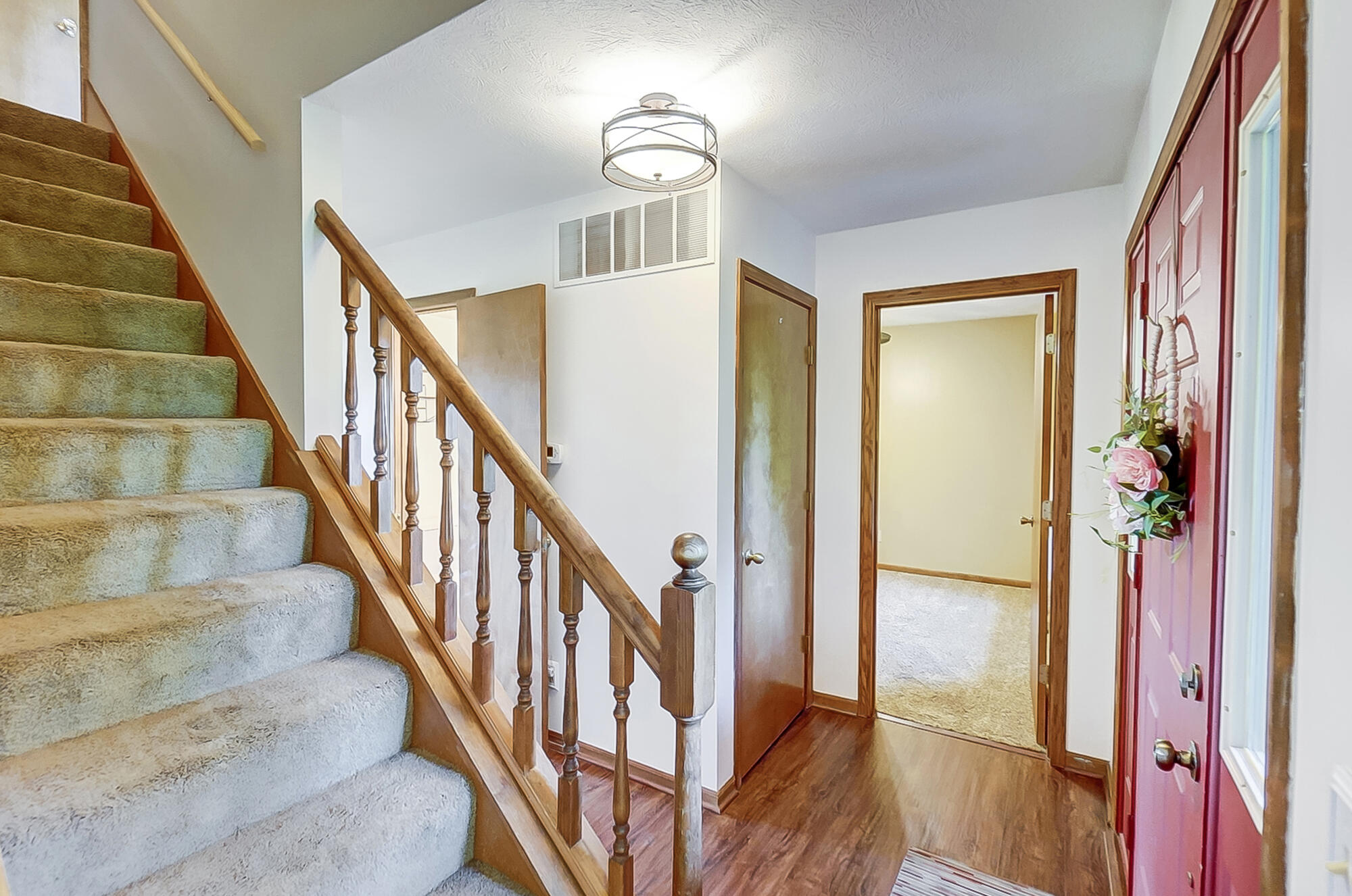 2300 Ridge Road Springfield, OH 45502 - Photo 5 of 44