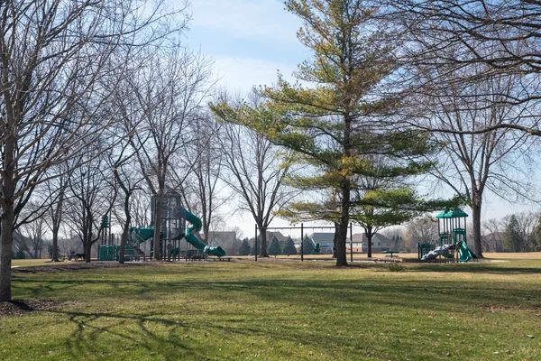 $650,000 | 1123 Juniper Parkway, Libertyville, IL 60048