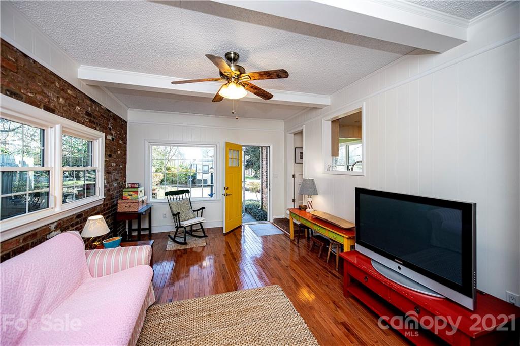 5535 Seacroft Road Charlotte, NC 28210 - Photo 12 of 23 Gallery Image 12