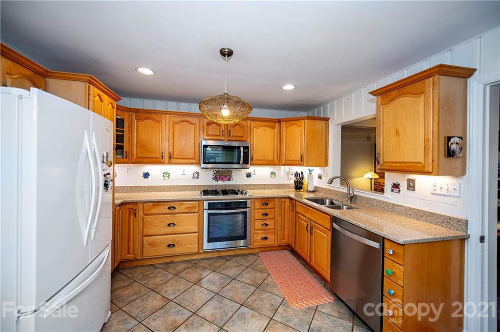 5535 Seacroft Road Charlotte, NC 28210 - Photo 7 of 23 Gallery Image 7