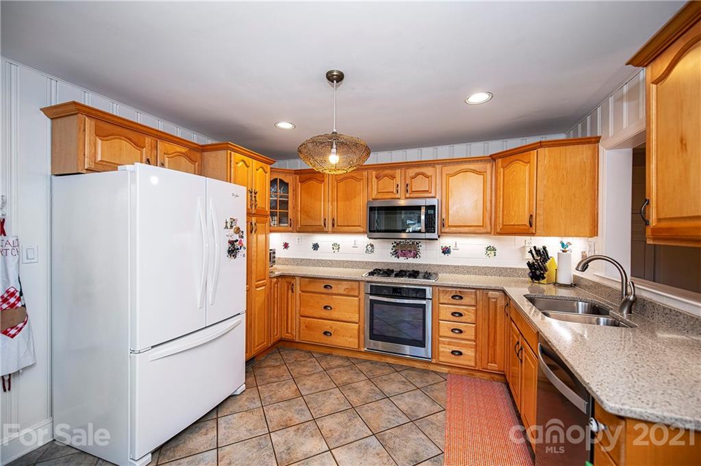 5535 Seacroft Road Charlotte, NC 28210 - Photo 8 of 23 Gallery Image 8