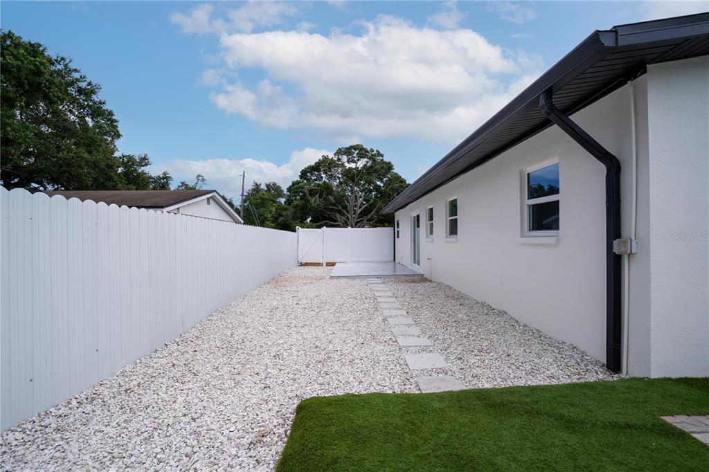 12425 Ridge Road Largo, FL 33778 - Photo 28 of 39
