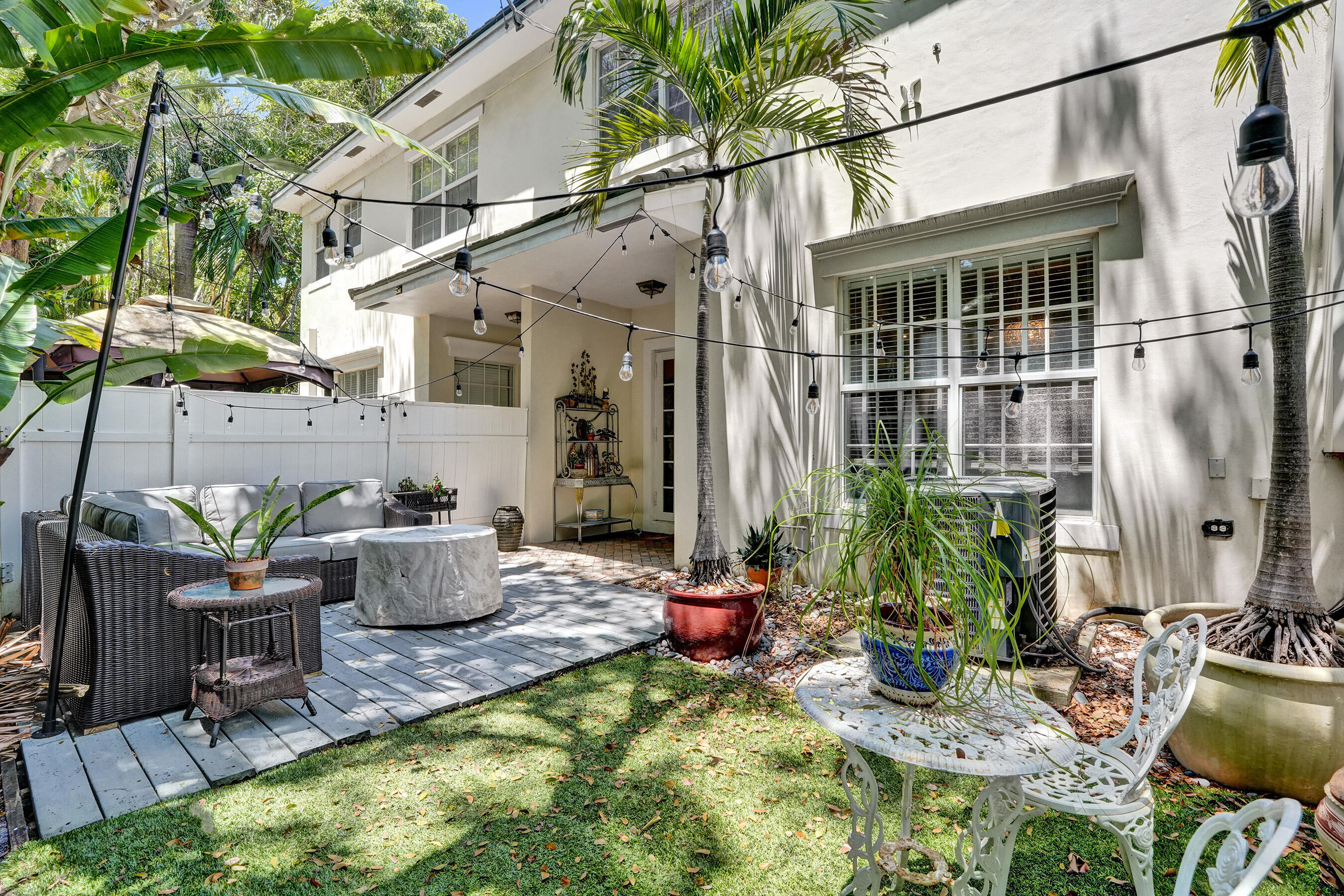1127 North Victoria Park Road Fort Lauderdale, FL 33304 - Photo 42 of 45 DSC06833