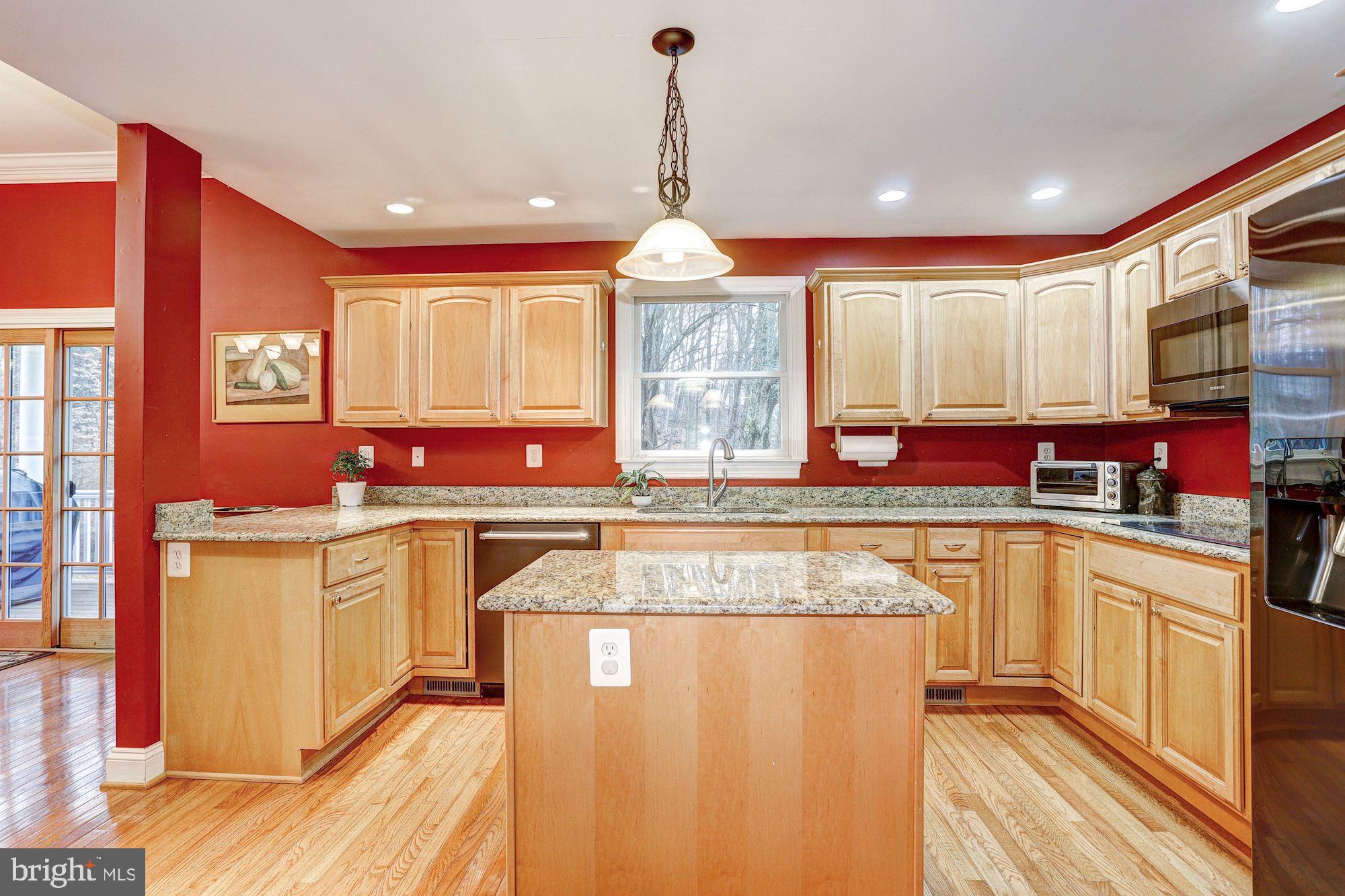 12207 Fingerboard Road Monrovia, MD 21770 - Photo 12 of 46 Eat-In Kitchen