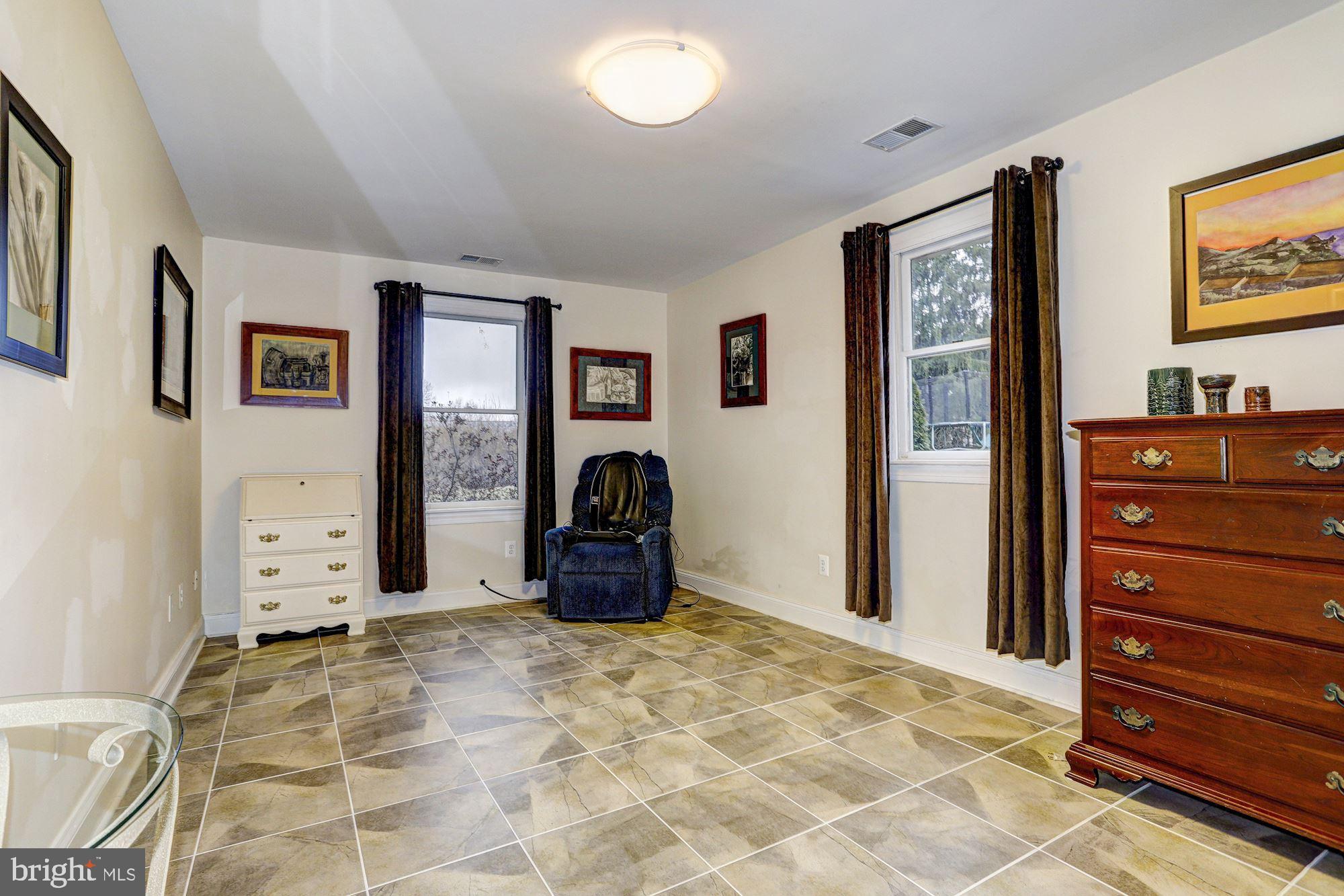 12207 Fingerboard Road Monrovia, MD 21770 - Photo 22 of 46 Bedroom