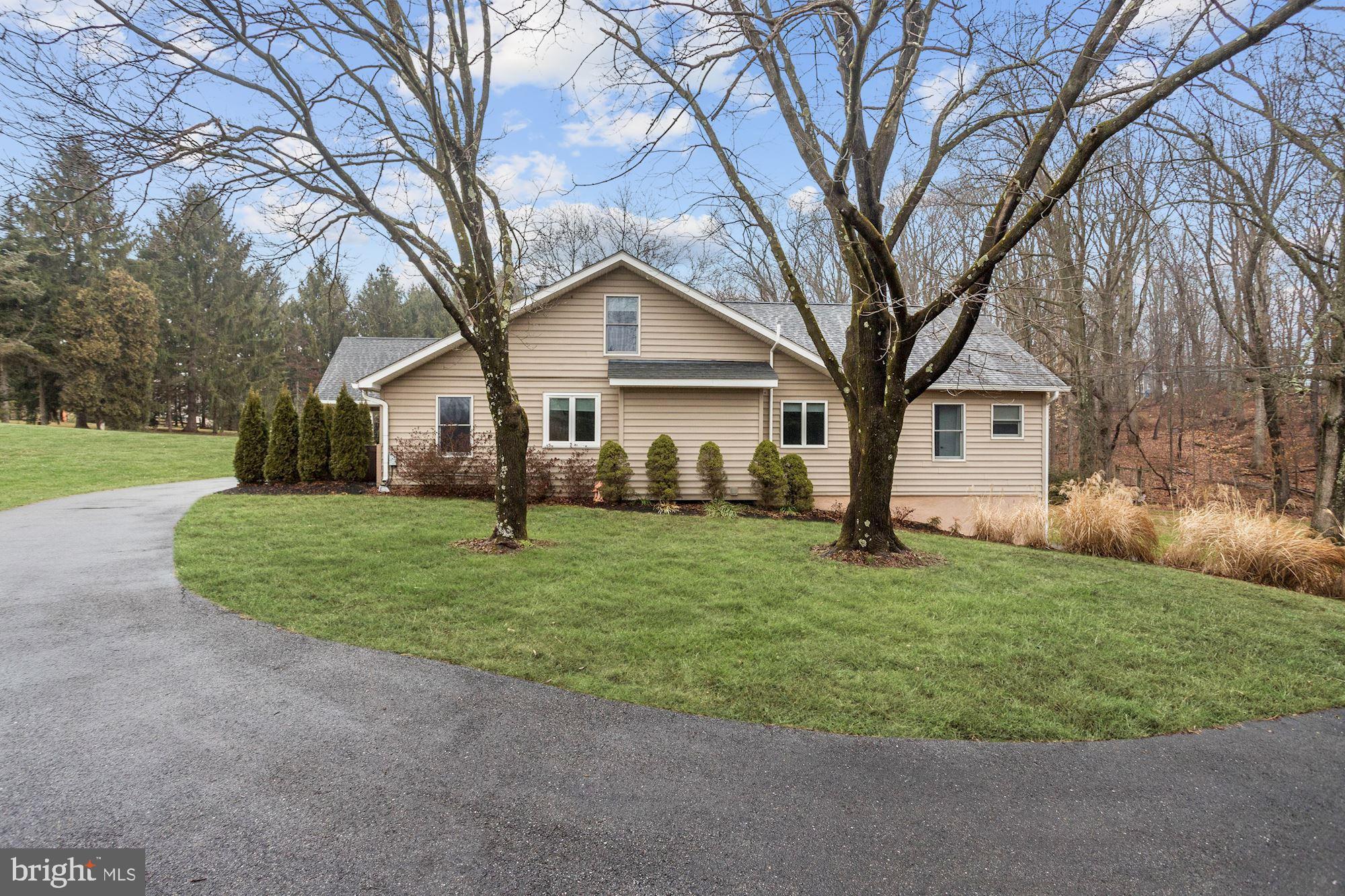 12207 Fingerboard Road Monrovia, MD 21770 - Photo 40 of 46 Circular Driveway