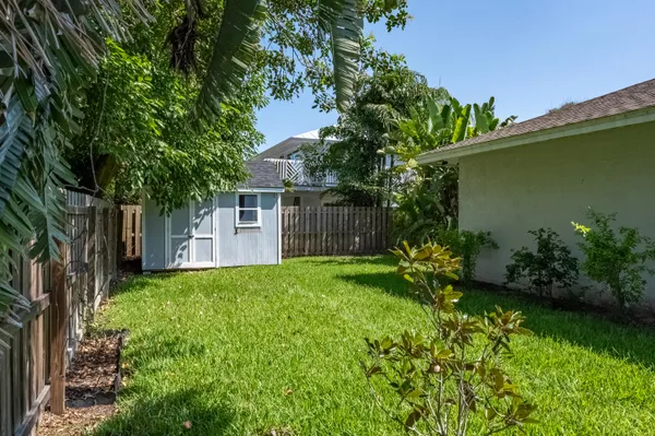 $4,000 | 215 Beverly Court, Melbourne Beach, FL 32951