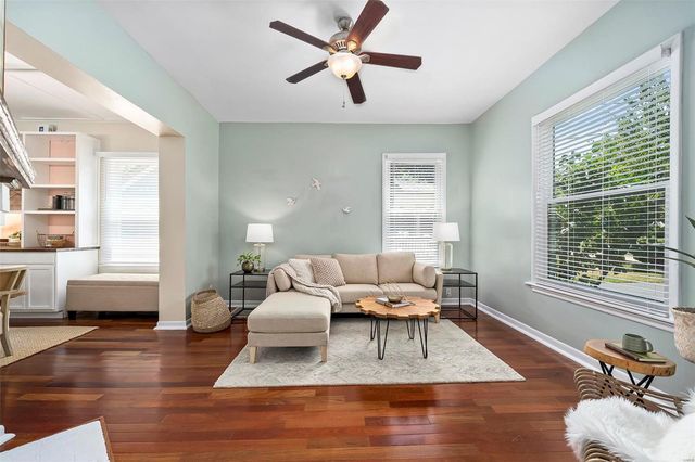 $338,000 | 3432 Oxford Boulevard, St. Louis, MO 63143