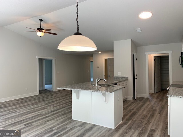 465 Riley Circle Northwest Milledgeville, GA 31061 - Photo 5 of 9 a view of a kitchen counter space